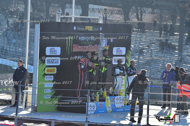 Podio Monster Trofeo.JPG